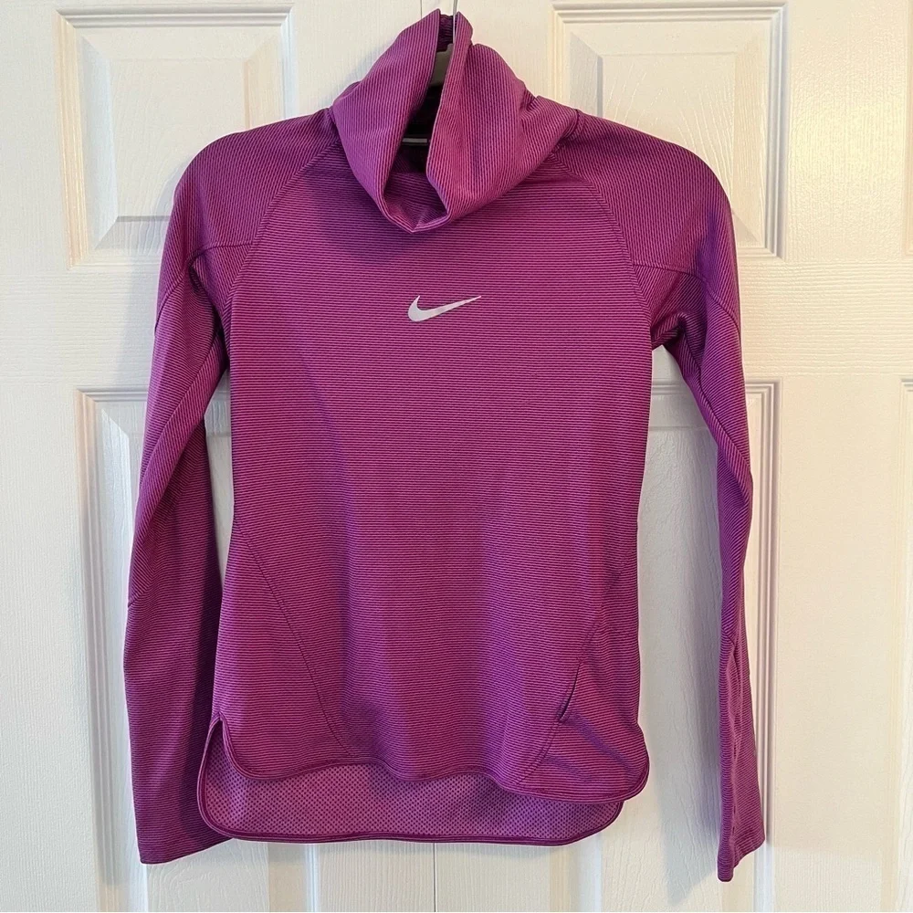 NIKE Women’s AEROREACT Drifit Golf Turtleneck Size S